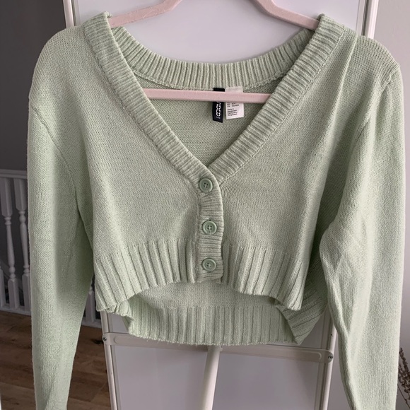 Cardigan - Picture 1 of 4